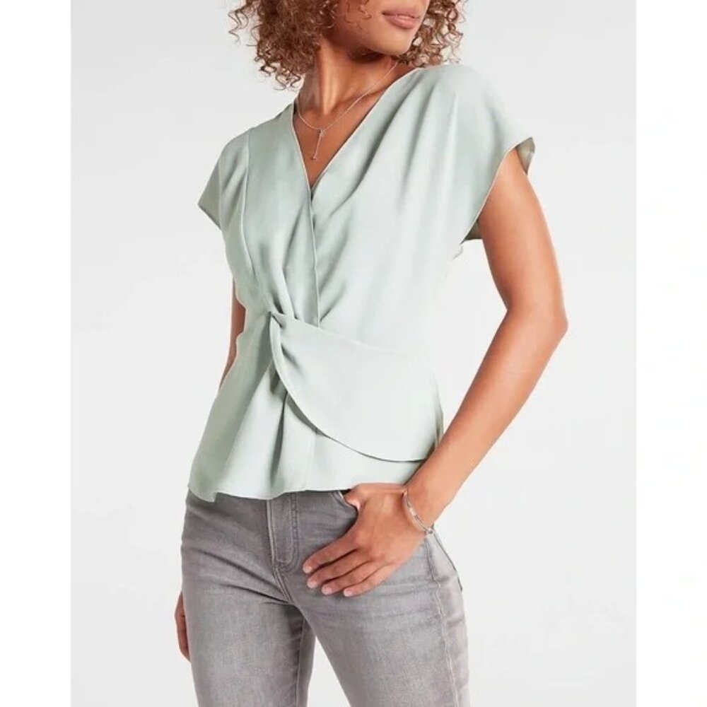 Express Twist Front Short Sleeve V-Neck Top S